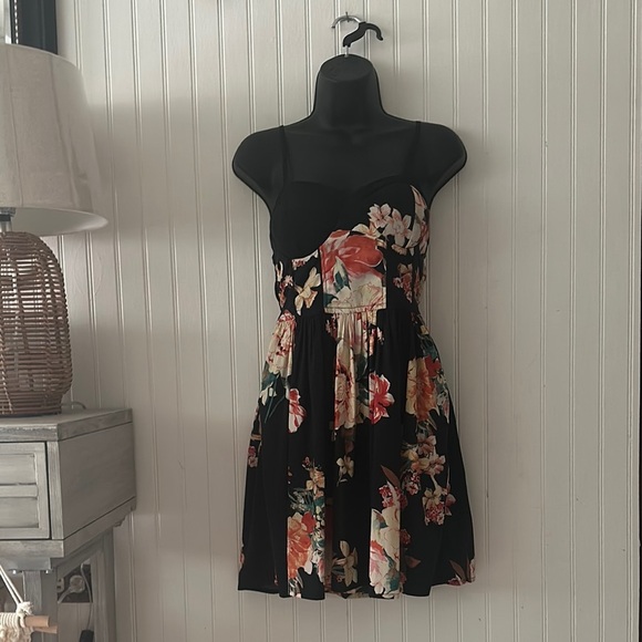 Band of Gypsies Floral Babydoll Summer Mini Dress sz M - Picture 3 of 13